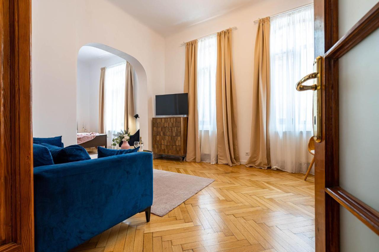 The- Point- 3Br Bright Cloud Appartement Boekarest Buitenkant foto